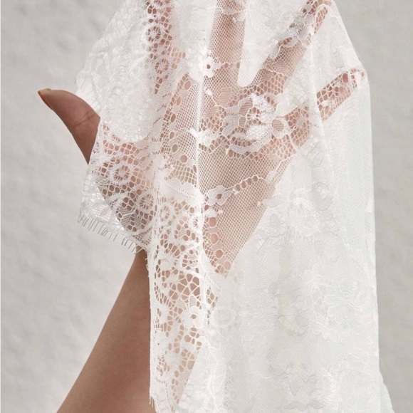 Luxe black romantic floral lace long sleeve top - Picture 8 of 9